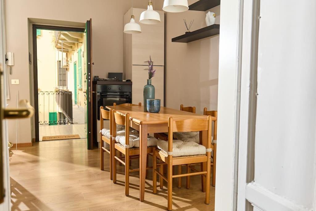 Modern Apartment - Near Isola Distric And Centrale Milán Exterior foto